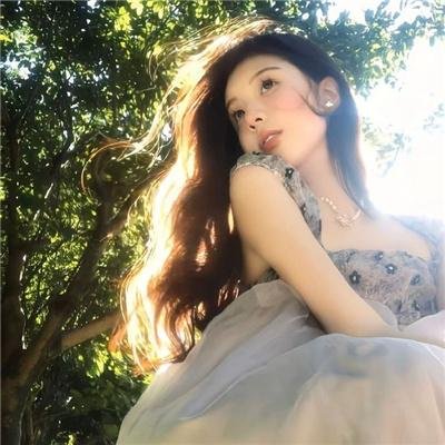黑影窥窗